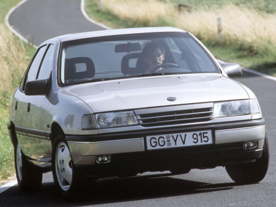  Opel Vectra Sedan 1988 года  (фото 3 из 29)